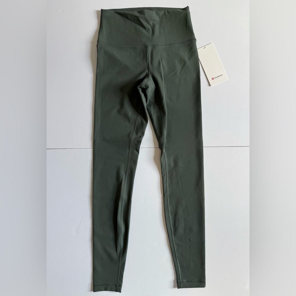 Lululemon Wunder Train Tight 28"